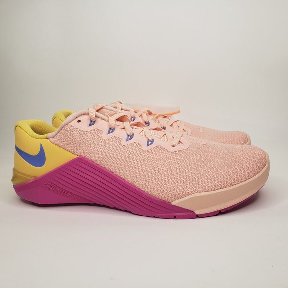 Nike | Shoes | Nike Metcon 5 Coral Gold 